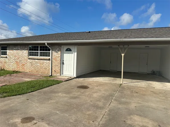 608 County Road 157, Alvin, TX 77511