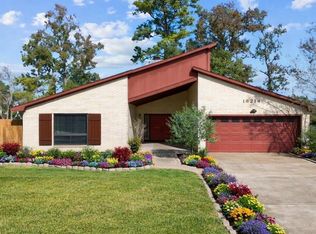 16214 Coral Bay St, Crosby, TX 77532