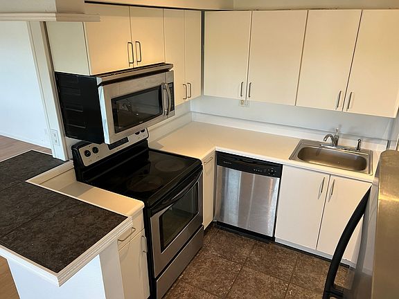 5th image of 1400 NE 54th St #1-303