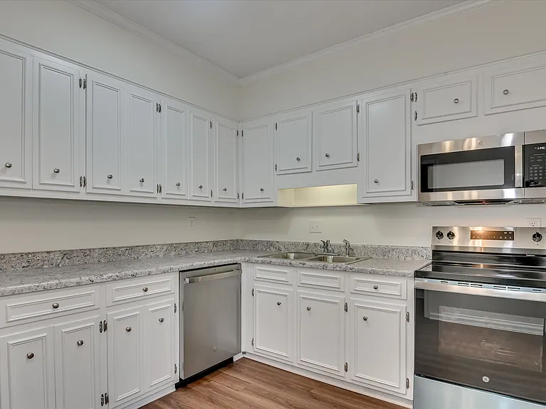 2928 Running Creek Ln — Photo 3
