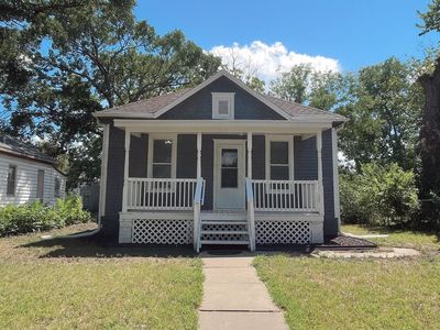 818 Gypsum Ave, Salina, KS, 67401