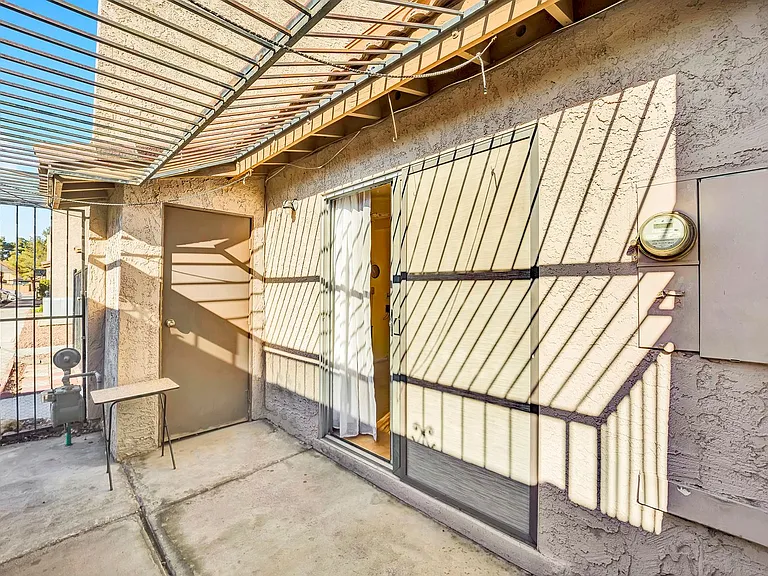 4189 Mississippi Ave — Photo 19