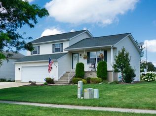 3050 Valley View Cir, Erie, PA 16509