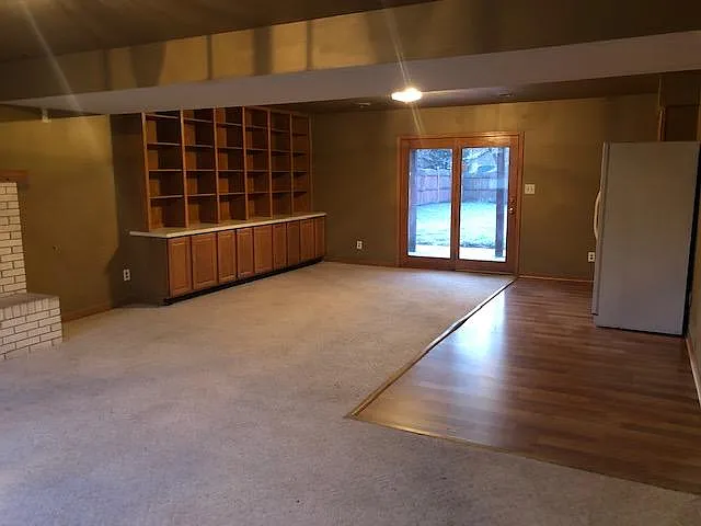 1534 E Valley Pl — Photo 8