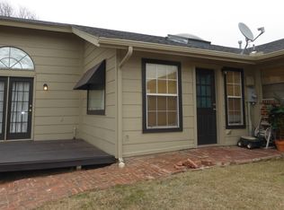2001 Fox Ave, Moore, OK 73160