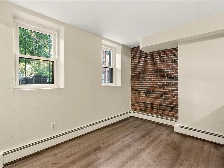 166 F St #1 — Photo 9