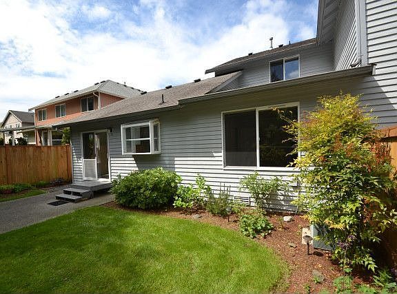 2nd image of 209 97th Ave SE