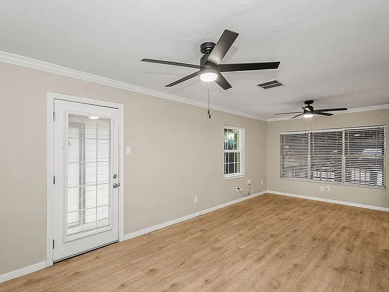 5037 W 43rd St — Photo 11
