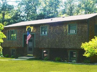 220 Carolina Nooseneck Rd, Richmond, RI 02898