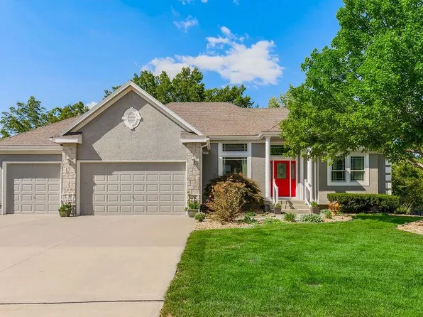 522 Brookwood Ln, Raymore, MO 64083