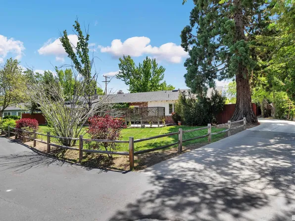 1330 Dartmouth Dr, Reno, NV 89509