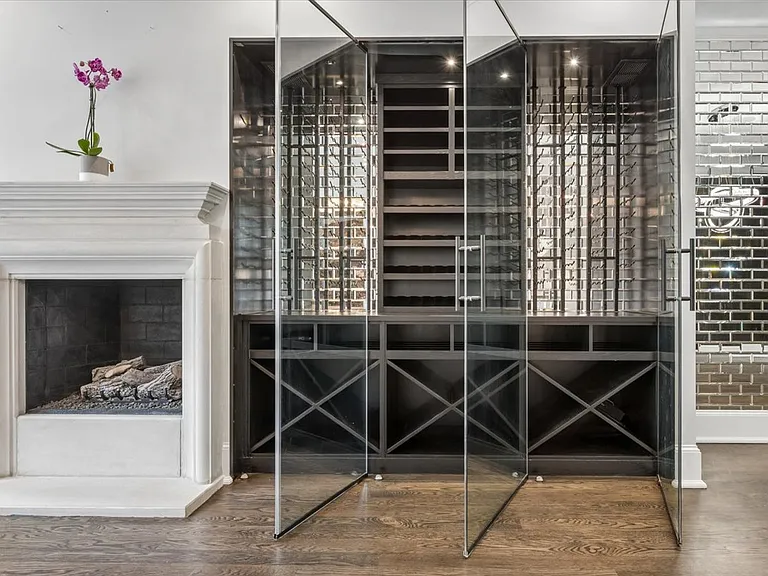458 W Deming Pl — Photo 12