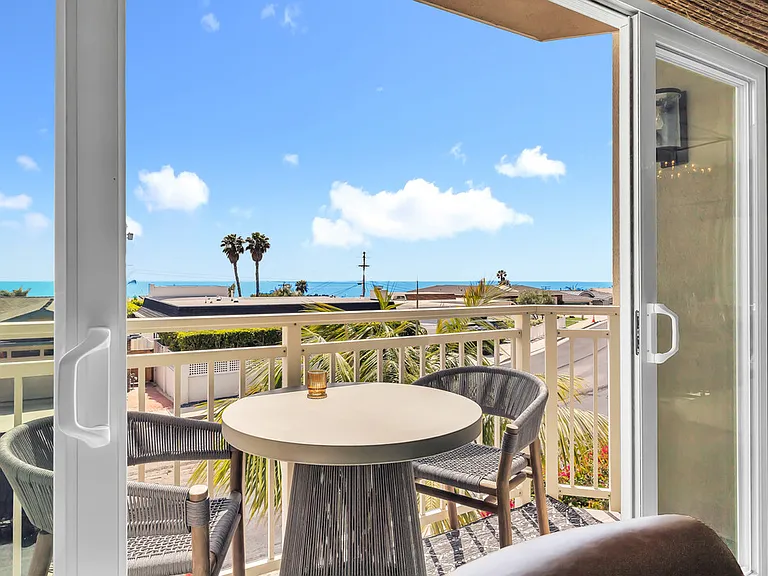 5366 La Jolla Blvd #101C — Photo 2