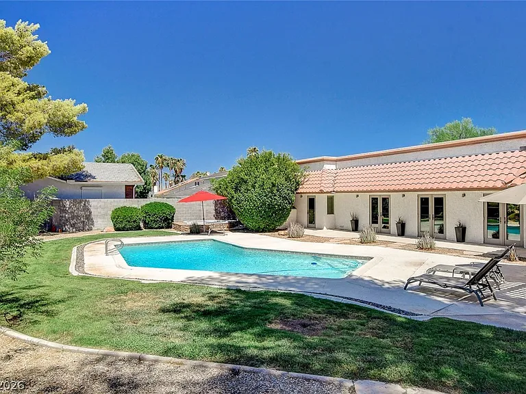 408 Lacy Ln — Photo 37
