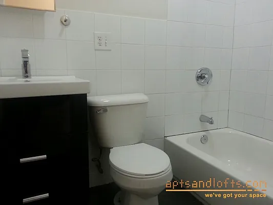 Rented by aptsandlofts.com | media 17