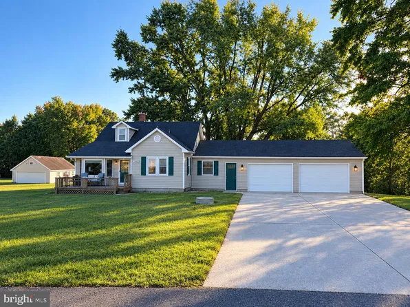 24407 Three Notch Rd, Hollywood, MD 20636