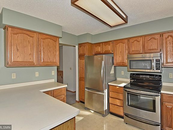 2nd image of 2145 La Casa Ln SE