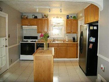 5th image of 1525 Rockway Ave