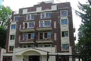 170-12 Highland Avenue in Jamaica Estates