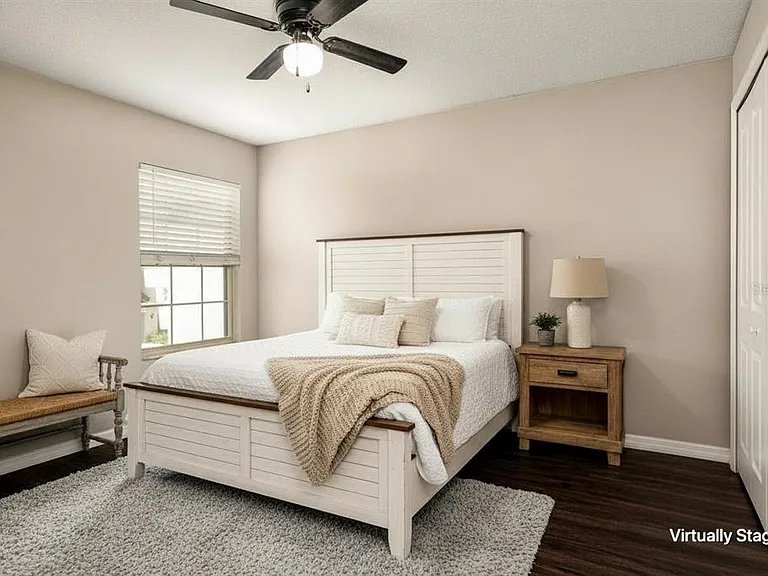 724 Royal Empress Dr — Photo 22