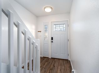 5520 Townsend Pl, Cheyenne, WY 82009