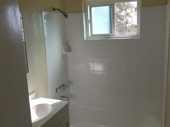 4th image of 850 Brightwood St APT H