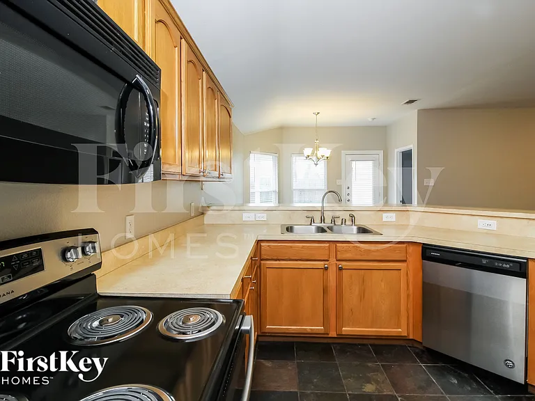 204 Pagoda Dr — Photo 8