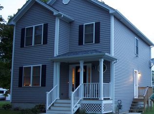 392 Forest Ave, Middletown, RI 02842