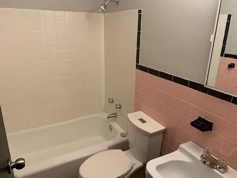 55 Sweetland Ave — Photo 12