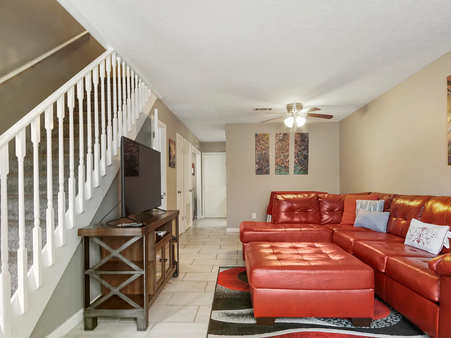 2 bed, 1.5 bath, 1004 sqft, $1,500 — Photo 3