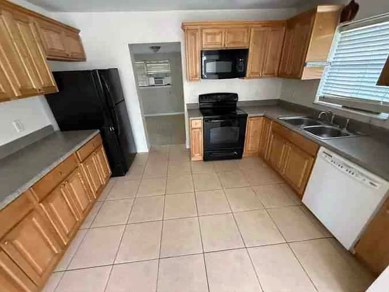 2810 Geoffrey Dr — Photo 44