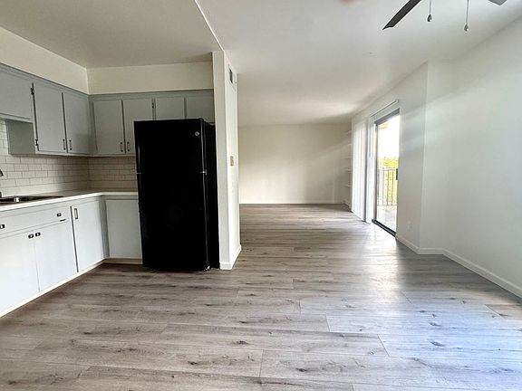 4th image of 8671-8687 Lemon Ave #8671-03