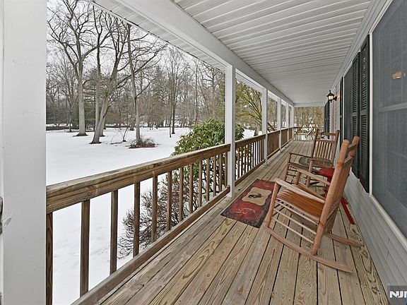 2nd image of 468 Old Tappan Rd