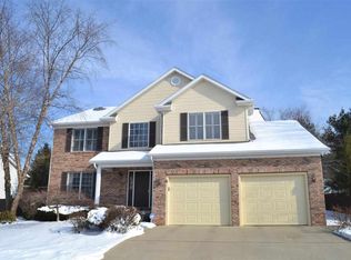2405 E Cedarwood Cir, Bloomington, IN