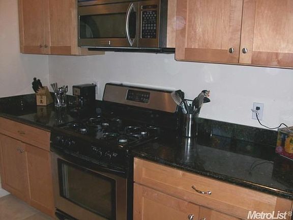 4th image of 6831 Grant Ave