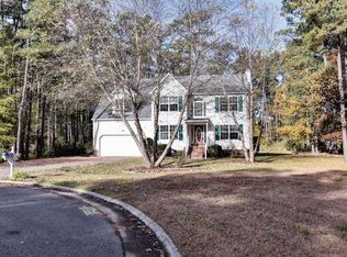 16 Evans Grove Dr, Poquoson, VA 23662