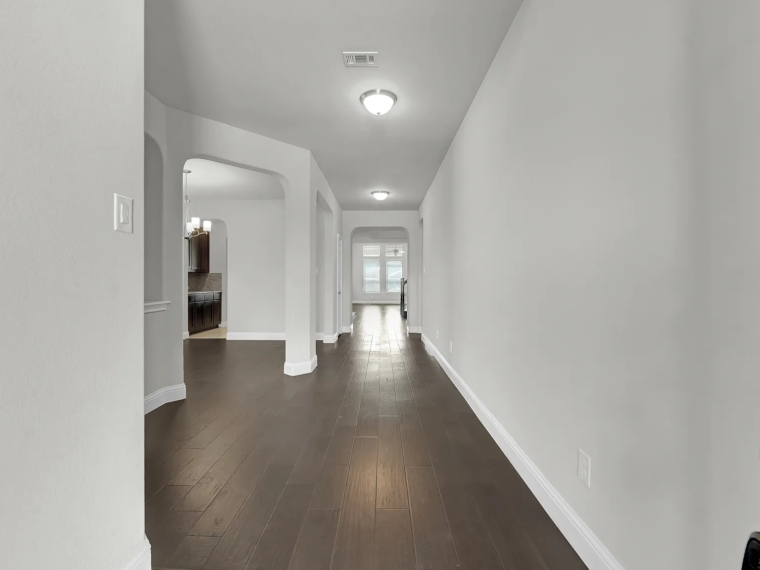 4 bed, 3.5 bath, 3482 sqft, $3,500 — Photo 3