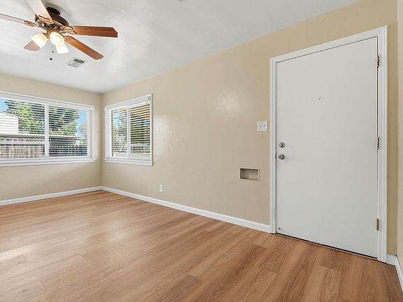 5th image of 730 W D St