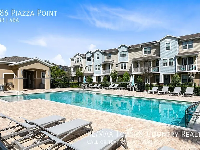 586 Piazza Point — Photo 14
