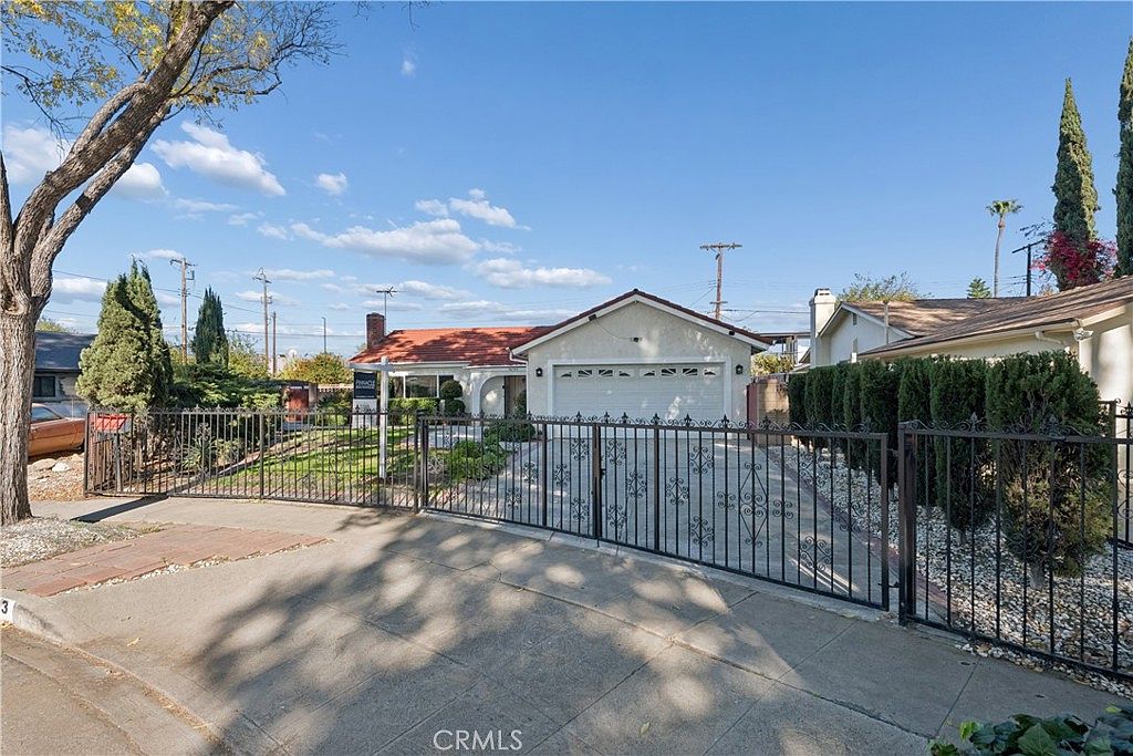 16103 Osborne St, North Hills, CA 91343 | MLS #SR25269977 | Zillow