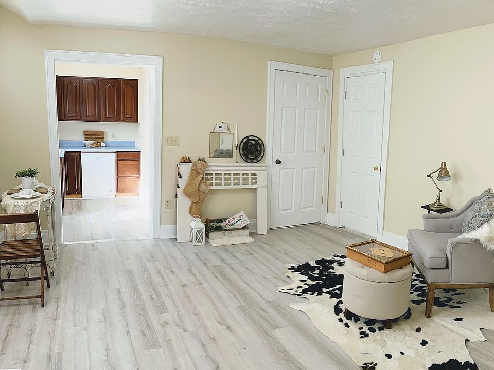 1st image of 727 Washington Ave #727