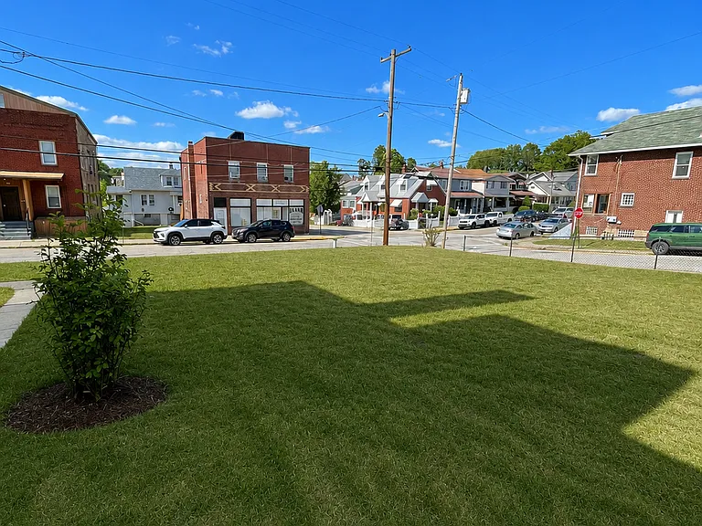 826 North St — Photo 2
