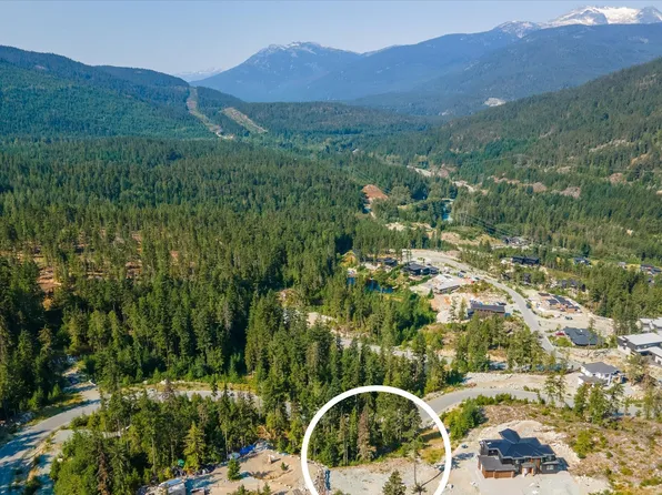 9329 Warbler Way, Whistler, BC V8E