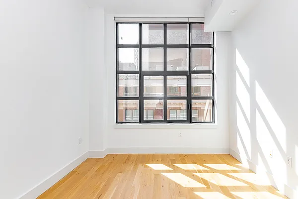 Rented by MySpaceNYC | media 7