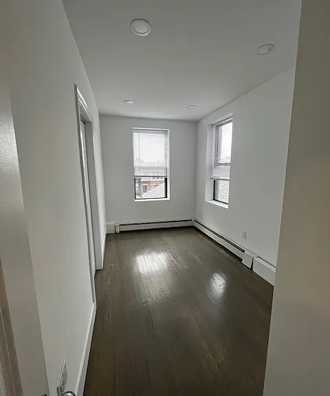 Joy St — Photo 3