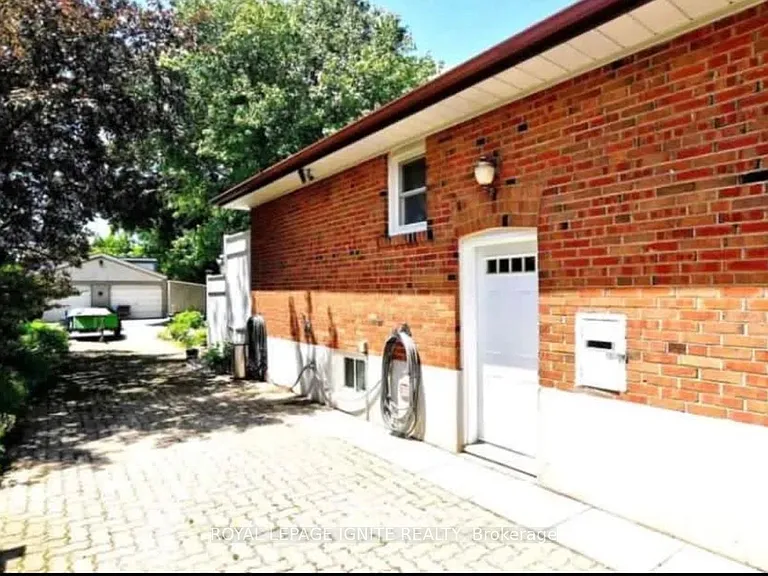 48 Westcroft Dr #BASEMENT — Photo 2