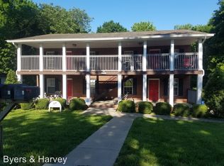 636 Robb Ave APT E, Clarksville, TN 37040