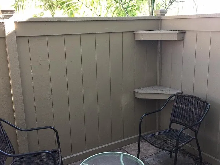 Little front patio