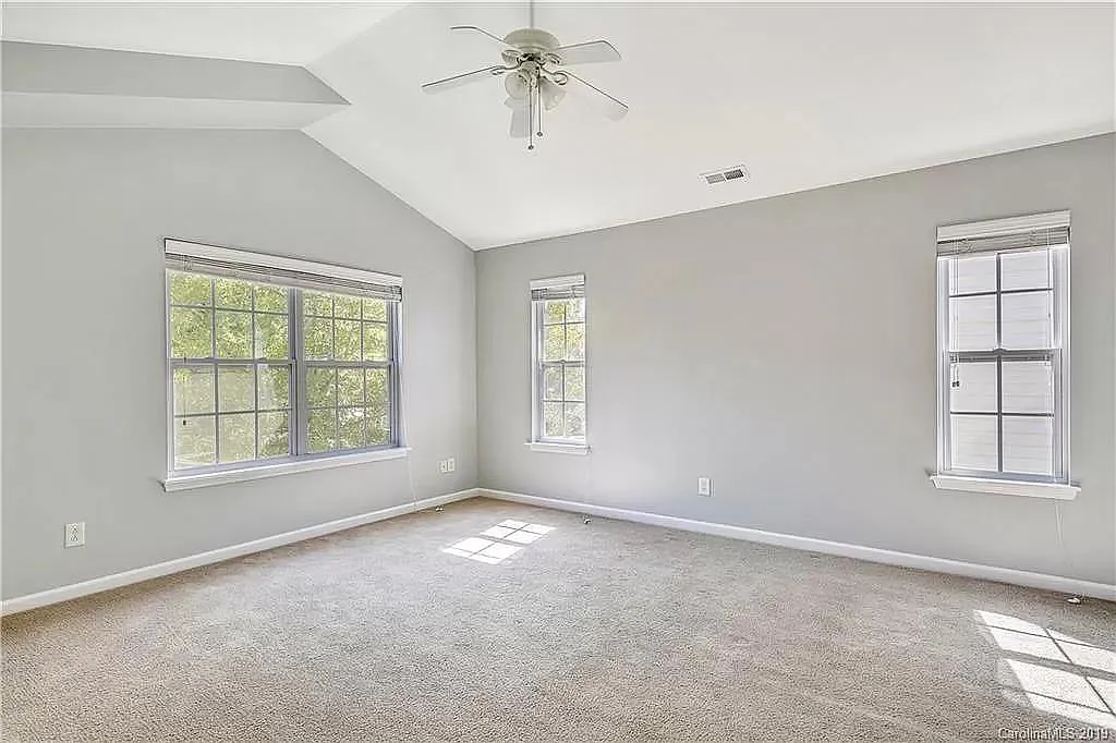 12015 Royal Castle Ct — Photo 2