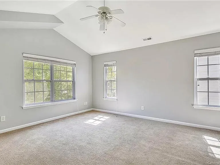 12015 Royal Castle Ct — Photo 2